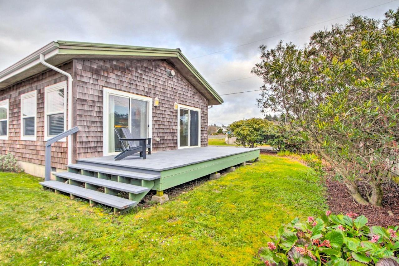 Airy Coastal Escape With Deck - Steps To Beach! Pacific Beach Kültér fotó